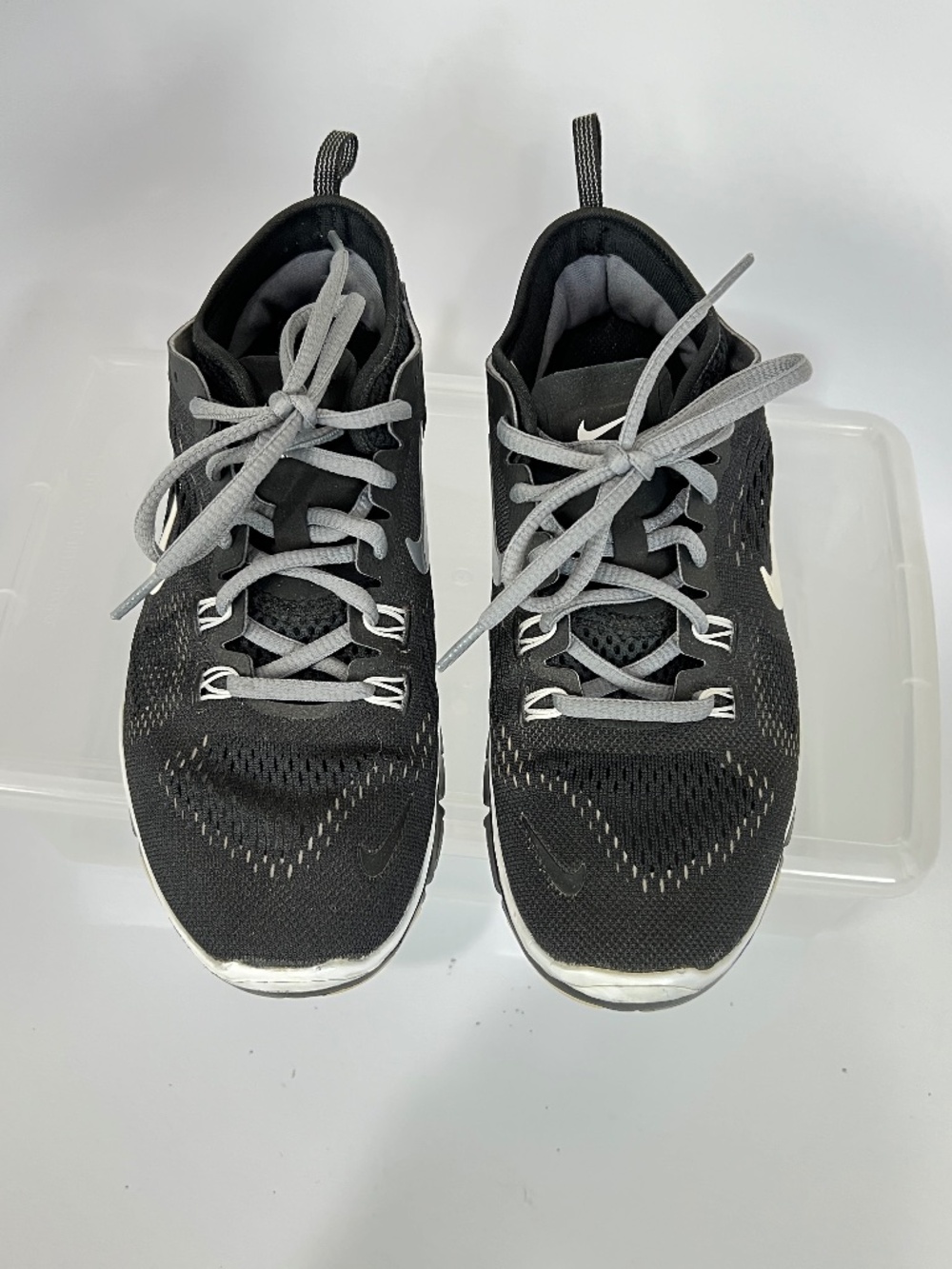 Nike Free Run 5.0 Sneakers Black/White Size 6